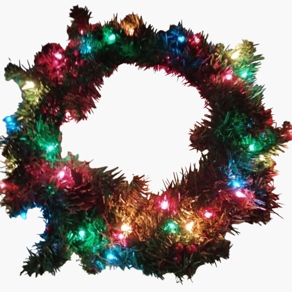 Pre Lit Pine Wreath Multi Color Lights Pinecones New 24 Inch - Picture 2 of 12